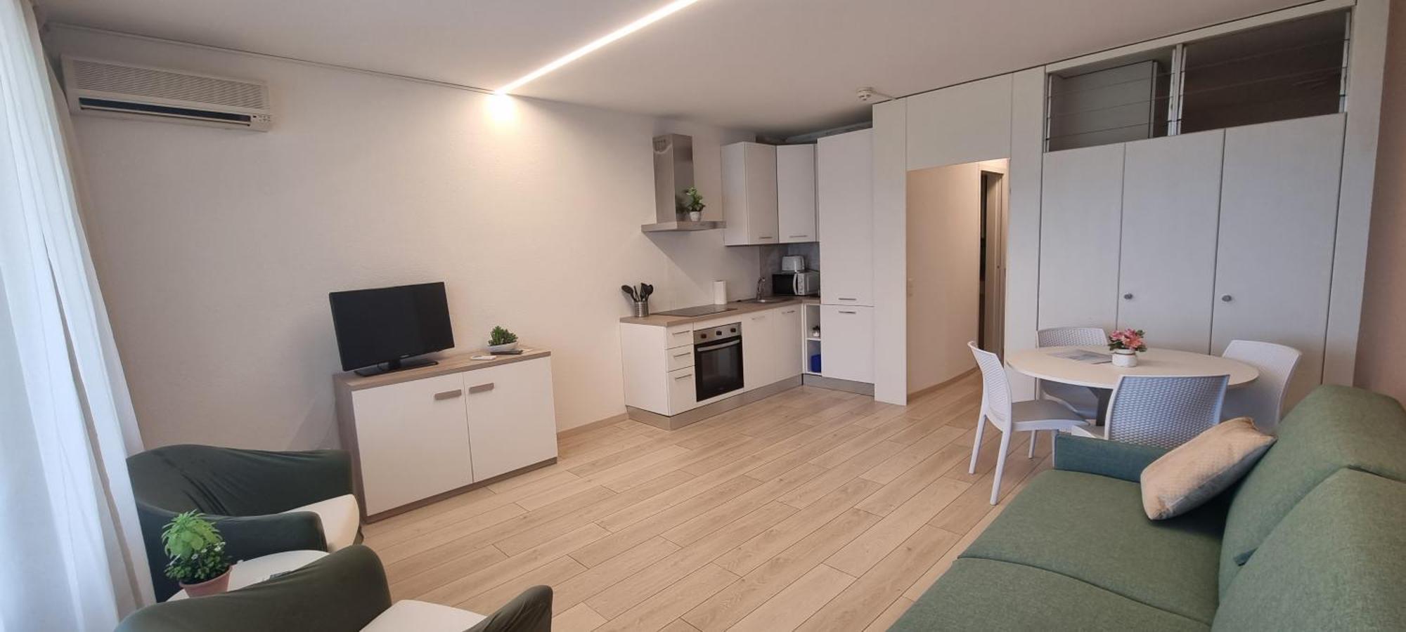 Bianca Apartment Bissone Bagian luar foto